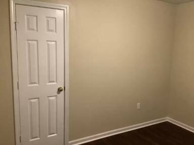 Main picture of 108 Oak Grove Ln