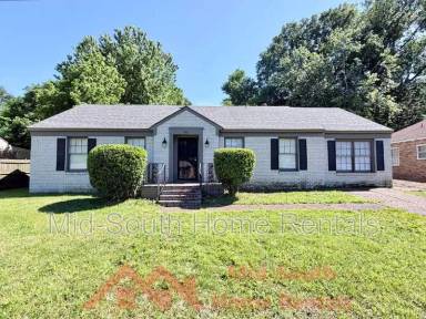 Main picture of 1587 Haywood Ave