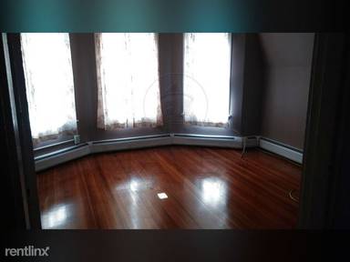 Main picture of 70 Lowden Ave