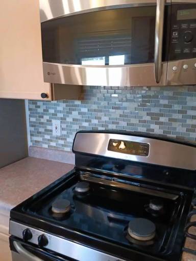 Main picture of 506 Phoenix Ave NW