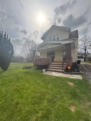 Main picture of 3450 E 125th St