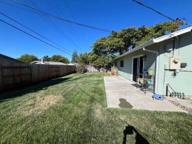 Main picture of 7016 Noreen Way