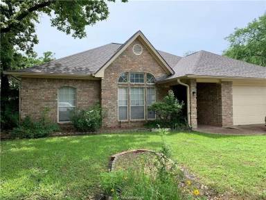 Main picture of 2806 Arroyo Ct N