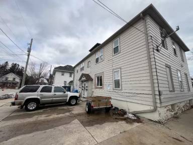 Main picture of 2315 Monroe St