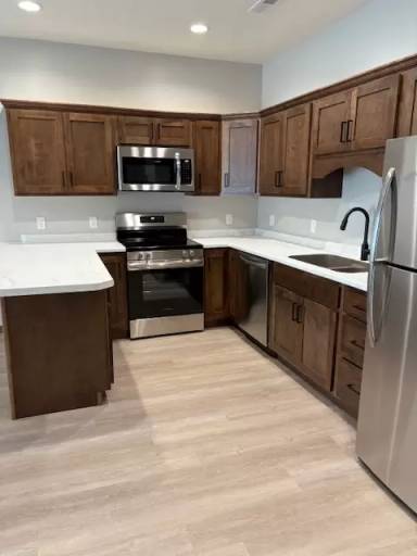 Main picture of 2808 Cottonwood Cir 4plex