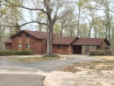 Main picture of 192 Highway 589