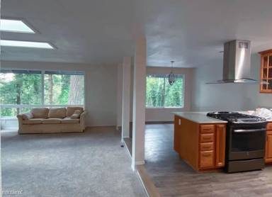 Main picture of 8508 171st Ave NE