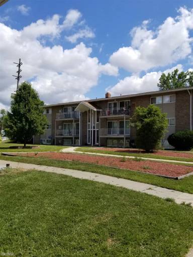Main picture of 410 Lippincott Blvd