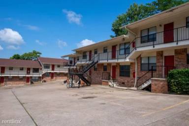 Main picture of 65 S Duncan Ave