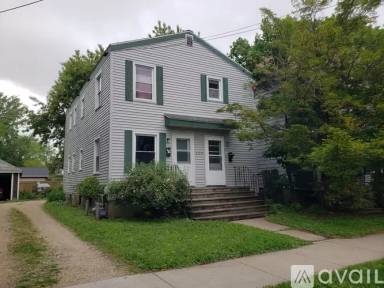Main picture of 209 N Livingston St