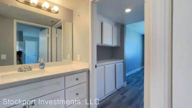 Main picture of 9147 Van Nuys Blvd