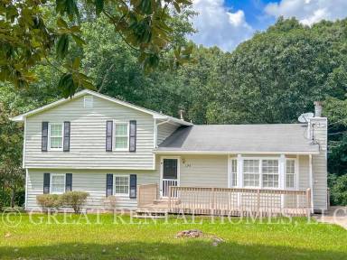 Main picture of 195 Nectarine Dr
