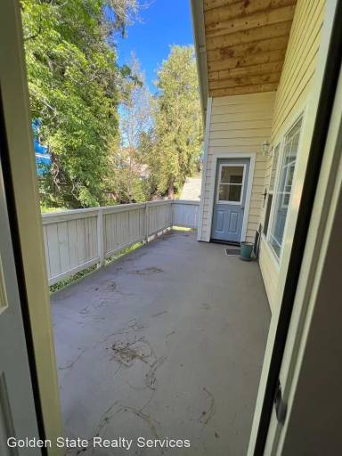 Main picture of 108 Clark St