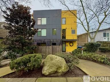 Main picture of 2233 14th Ave W