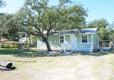Main picture of 619 N Terry St