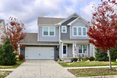 Main picture of 245 Merrimack Dr