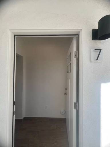 Main picture of 6909 Fulton Ave