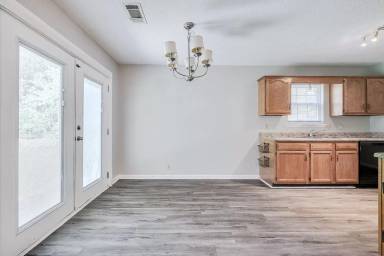 Main picture of 4903 McCall Rd