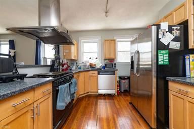 Main picture of 6 Belmont St