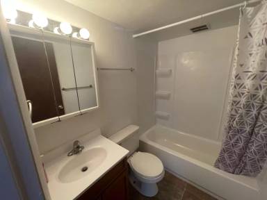 Main picture of Country Manor Apartments