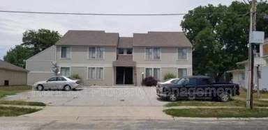 Main picture of 208 W Meadow St