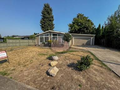 Main picture of 1474 June Way