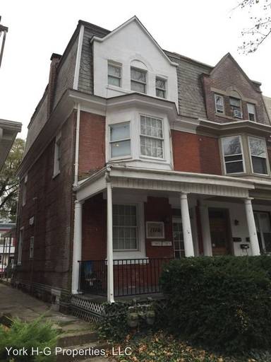 Main picture of 1715 State St