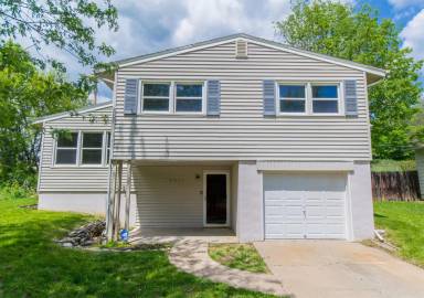 Main picture of 6912 Kansas Ave