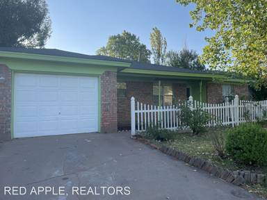 Main picture of 1709 Snipe Ln