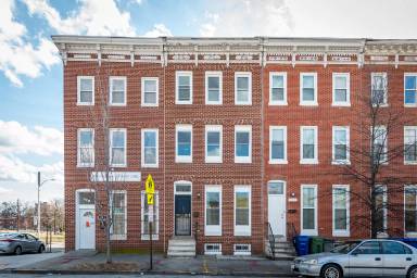Main picture of 839 E Chase St