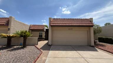 Main picture of 2529 E Bluefield Ave