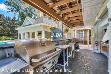 Main picture of Summer House