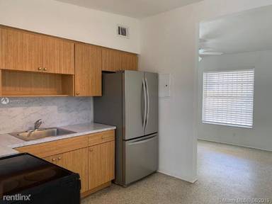 Main picture of 1330 NW 26th St