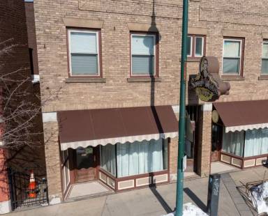 Main picture of 6804 Detroit Ave