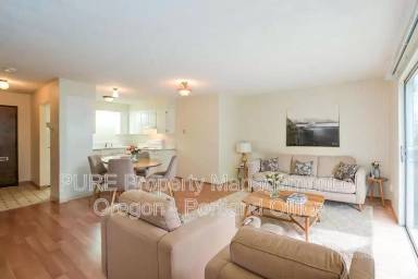 Main picture of 2647 NE Wasco St