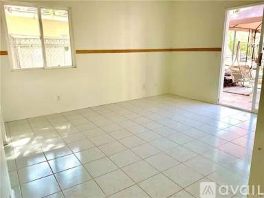 Main picture of 44695 Calle Banuelos