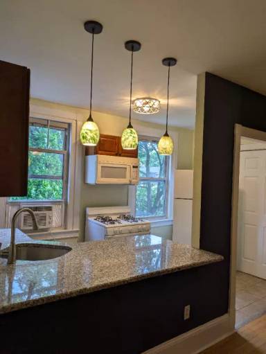 Main picture of 20 School Ln