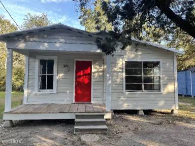 Main picture of 1206 W 7th St