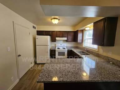 Main picture of 7107 Pinehurst Dr