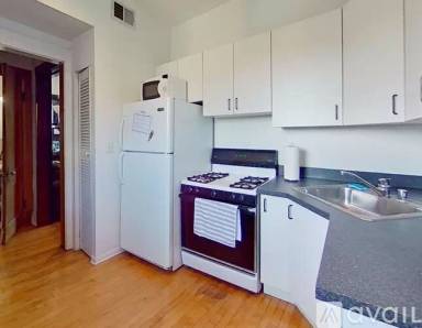 Main picture of 2915 N Mildred Ave