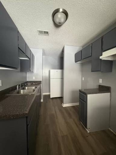 Main picture of 409 Oporto Madrid Blvd S