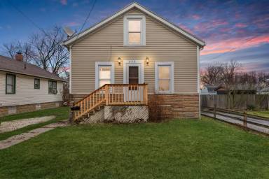 Main picture of 877 Bertha Ave