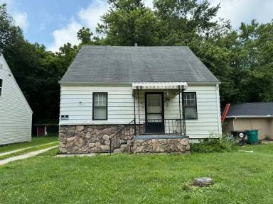 Main picture of 1738 Meadow Ave