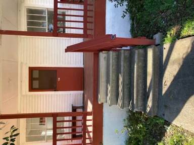 Main picture of 1166 Church St SE