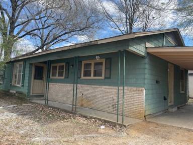 Main picture of 1415 Hackberry Ave