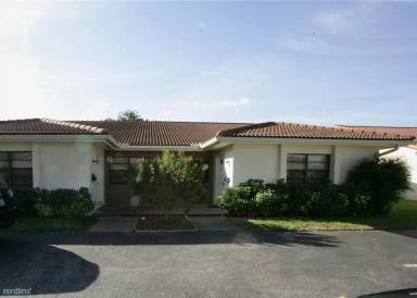 Main picture of 11100 NW 38th St