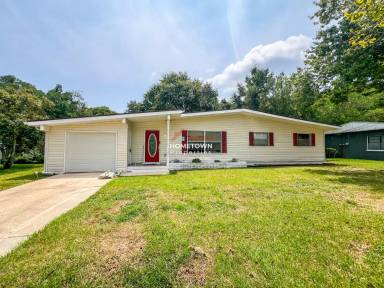 Main picture of 3371 Wellington Rd