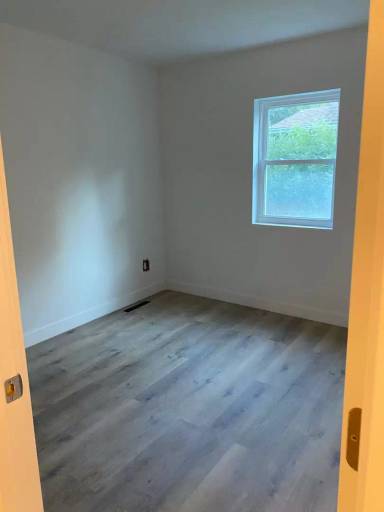 Main picture of 3722 S 22nd St