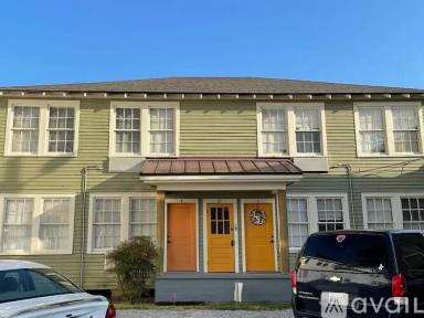 Main picture of 157 East St