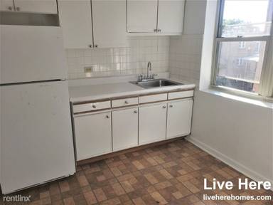Main picture of 2637 W Granville Ave